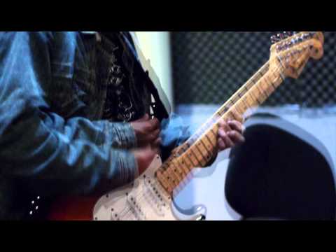 Jodamassa con Hugo Idrovo Algo Que Germina