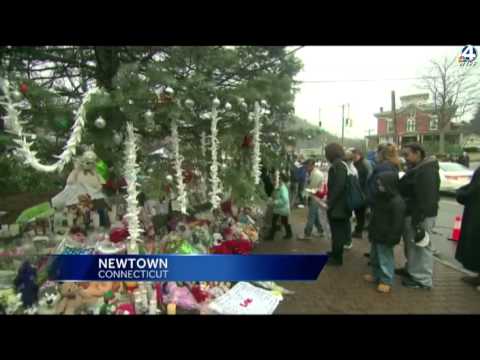 WYFF News 4 at 6: December 17, 2012