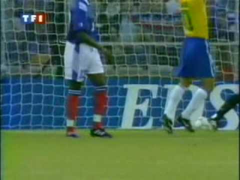 Tournoi de France 1997: France vs Brazil Roberto C...