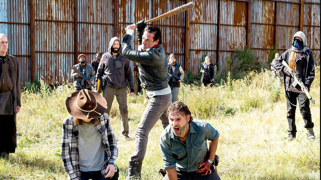 Sobreviventes de um apocalipse zumbi entram em uma guerra por espaço contra outros humanos restantes