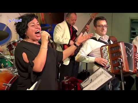 CASETTA DEL MIO PAESE ritmo allegro di Castellina cantato da PATRIZIA CECCARELLI con A'MARCORD