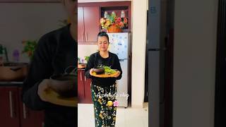 Download lagu “එයා අපේ විදියට ගෙදර හදපූ රස කැද ..😋❤️” #srilankan #dubailfe #cooking #shorts #minivlog #lifestyle mp3