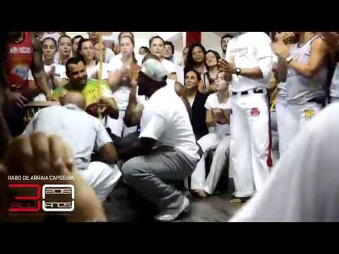Mestre Negro Dinho GNPC canta no evento “Mestre Balu 30 Anos de capoeira” cantigas do CD “O Negro Ca