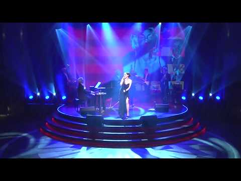 ' i wanna be loved by you' - gesungen von Sharon Brauner am Klavier Rolf Zielke