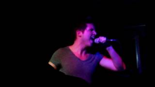 Simon Curtis - Put a chip in your head (EQ Live)