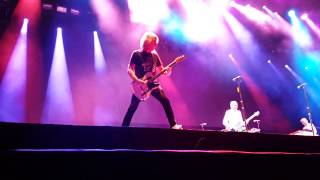 Status Quo - The Cavemen (Drumsolo) + Roll Over Lay Down - Lokerse Feesten '15