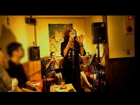 "My Way"  Divina Valeria