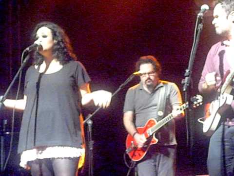 Marcelo Jeneci e Tulipa Ruiz - As Vezes