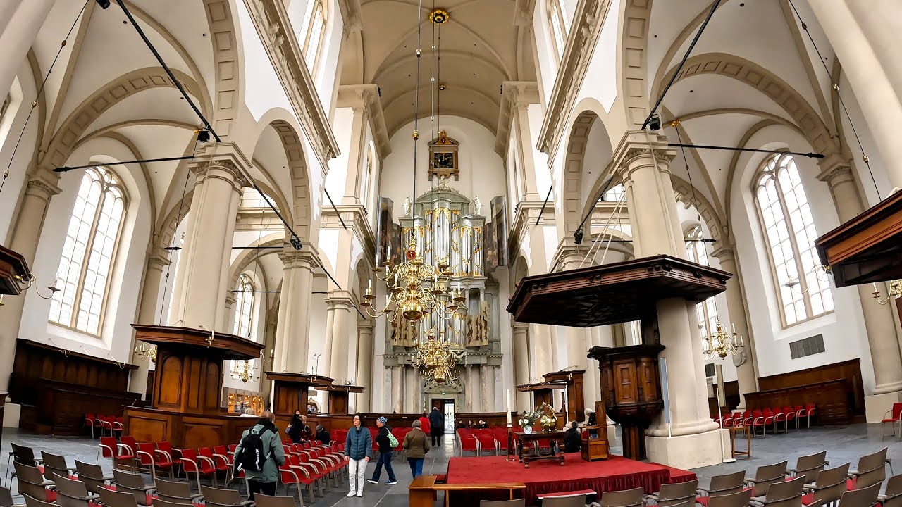 Embark on a virtual tour of the Nieuwe Kerk and other captivating churches of Amsterdam.