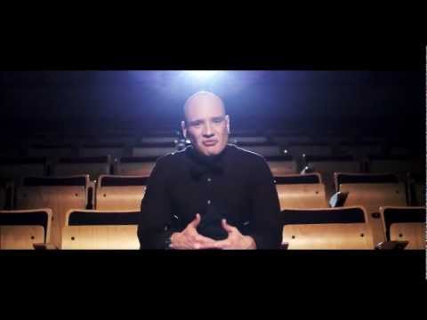 Clemens - Tog Det Som En Mand (feat. Nastasia) (Official Video)