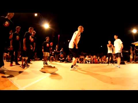 HIP HOP CONNECTION 2012 - BAD TROOPERS VS NO HALF STEPPIN (EhKOFILMS PRODUCTIONS)