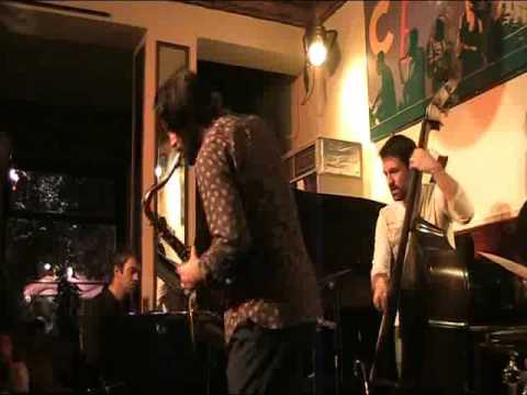 Javier Vercher 4et - Blue Heron "Sunday at Cafe Central"