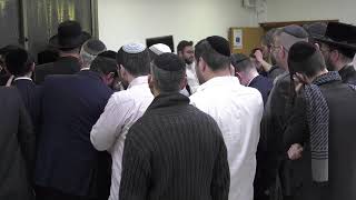 טיש זאת חנוכה - חצר הקודש מעז'בוז'