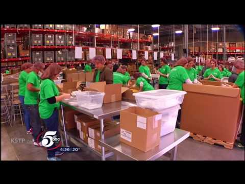 NEWS: ECMC Group Volunteers at Second Harvest Heartland