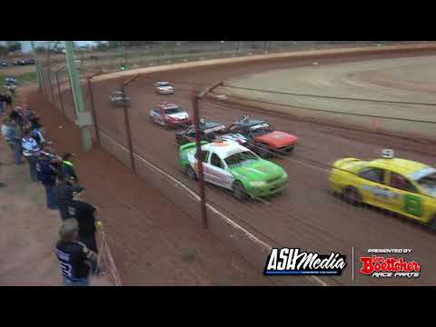 Thrills and Spills | 12th June 2016: Carina - 2015/16 Queensland Modified Sedan Title (Night 2)
