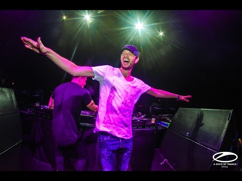 Cosmic Gate & Eric Lumiere - Falling Back