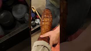 Download lagu Shining Shoes with Impressive ASMR Sounds mp3 Download lagu Shining Shoes with Impressive ASMR Sounds mp3