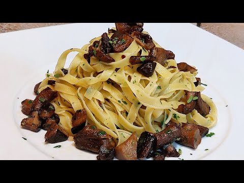 TAGLIATELLE CON FUNGHI MISTI CONGELATI.  Video breve.
