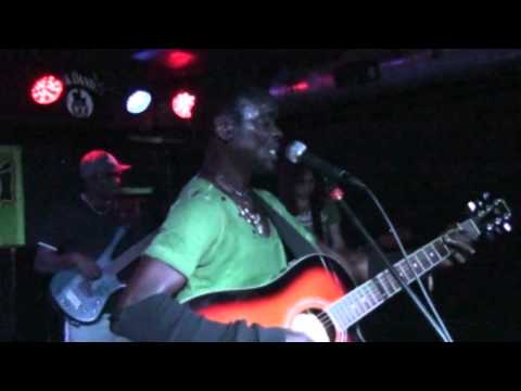 Julius Lahai Hello Woman Official Live Video recorded at MTC Cologne 2013