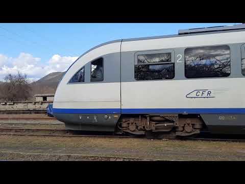 Plecarea trenului R 11306 Brad - Arad din gara Brad cu mecanic vesel