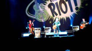 BRIAN SETZER &quot;Slow Down&quot; 25 Junio 2011 Azkena Rock Festival