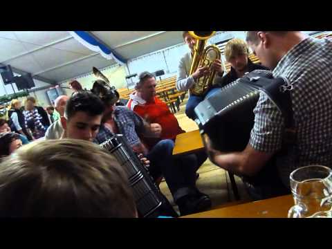 Akkordeon Duo Die jungen Helden und Franz Pöschl