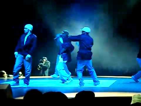 Vicelow & R.A.F Crew "BlueTape Show" à Bercy