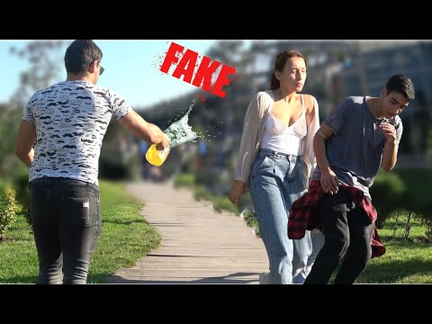 🔥Crazy guy on street prank #6😲  -AWESOME REACTIONS  😲🔥