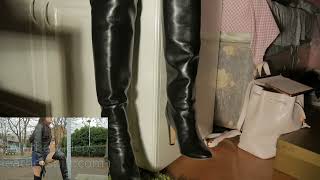 Download lagu Girl in over knee leather boots leather skirt leather gloves mp3 Download lagu Girl in over knee leather boots leather skirt leather gloves mp3