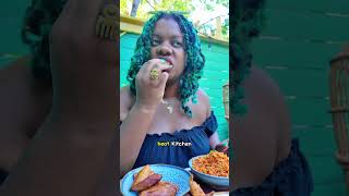 Eat all the West African & Caribbean food! Black-owned #Toronto itinerary for a #solotrip #foodie