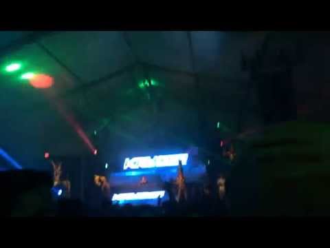 Kryder drops Supermode - Tell Me Why at Governors Island 2014