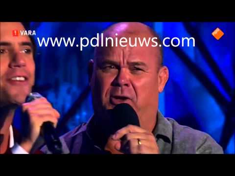 MIKA AND PAUL DE LEEUW STARDUST - KUN JE HET AL ZIEN