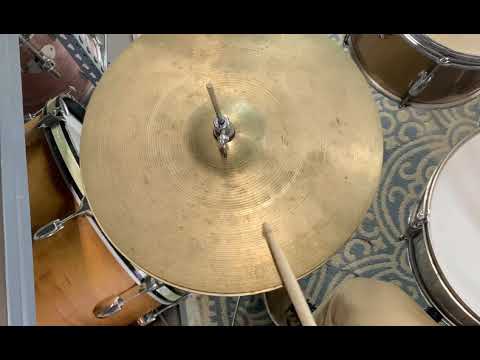 ‘60s Zildjian 15” Hi-Hats 950g/1044g