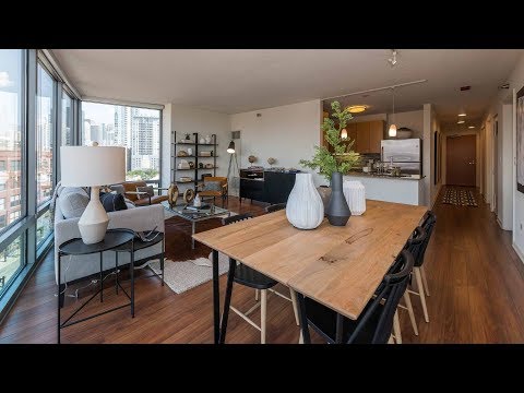 A spacious one-bedroom model at River North’s Kingsbury Plaza apartments A spacious one-bedroom model at River North’s Kingsbury Plaza apartments
