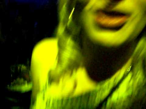 Niver Ludy (Aline gritando)