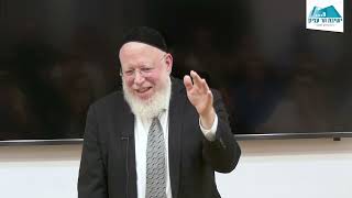 Iyun on Sugyot in Psachim | Rabbi Yonason Sacks (ישיבת הר עציון) - התמונה מוצגת ישירות מתוך אתר האינטרנט יוטיוב. זכויות היוצרים בתמונה שייכות ליוצרה. קישור קרדיט למקור התוכן נמצא בתוך דף הסרטון