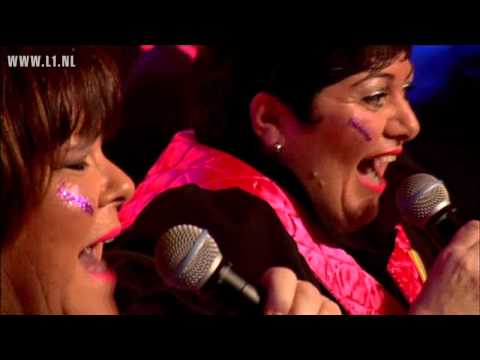 LVK 2011 - 16 Maastricht - Duo X-Elle - De straot op...!