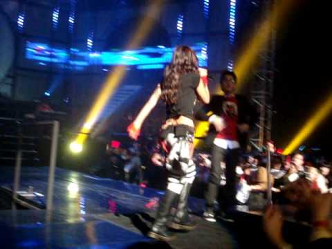 Lee Hyori: 1st Concert - Ghetto Superstar [FANCAM] HQ
