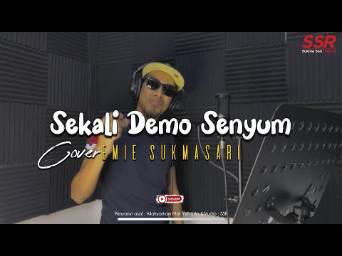 Sekali Demo Senyum - Emie Sukmasari | Cover Version