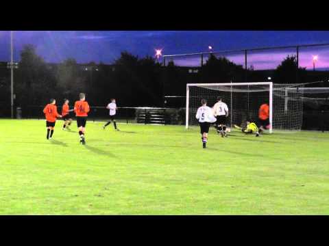 31 aug 2011 JSV Nieuwegein B1 - VV De Meern B1  4-3 (be) doelpunt Bjorn, assist Jari dB