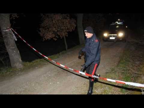 2017-02-27 AREZZO - 18ENNE UCCIDE PADRE DURANTE LITE E AVVISA CARABINIERI