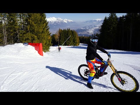 Im Winter mit dem Bike im Skigebiet