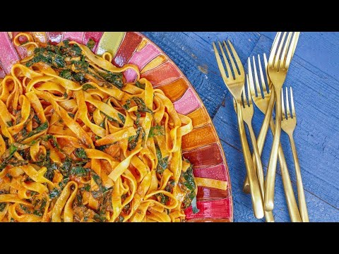 download lagu mp3 mp4 Paprika Sauce Pasta, download lagu Paprika Sauce Pasta gratis, unduh video klip Paprika Sauce Pasta