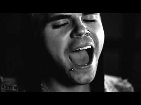 Vince Kidd – Smother Me [live acoustic Video]