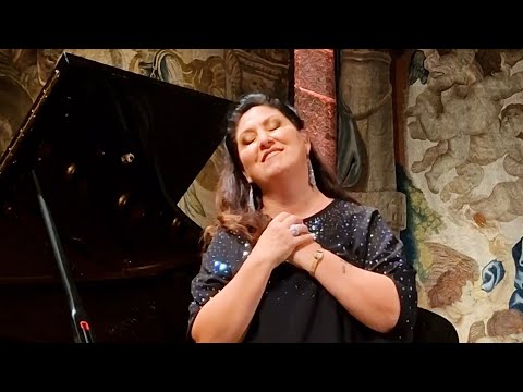 Anna Pirozzi. "Io son l'umile ancella". Adriana Lecouvreur. Francesco Cilea.