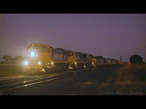 9147 Broad Gauge Pacific National Grain Train At Gheringhap (19/12/2022) - PoathTV Railway