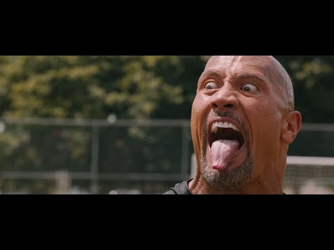 Cena do futebol - Velozes e Furiosos 8