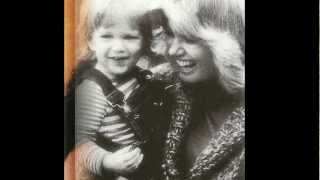 Olivia Newton-John / Sergio Y Estíbaliz: Love You Hold The Key / Debe Ser Amor