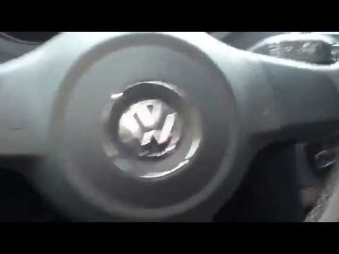 Снятие кожуха рулевой колонки Volkswagen Polo Седан