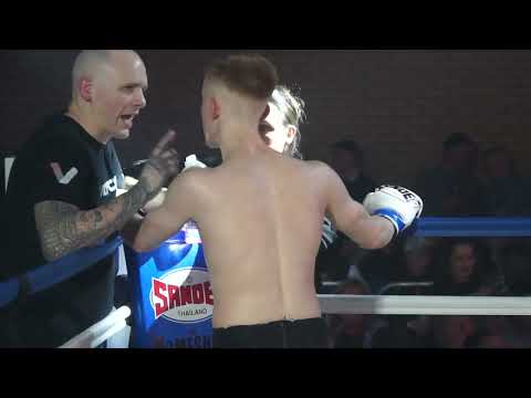 Callum Patterson Vs Ste Williams B Class Thai. The HomeShow